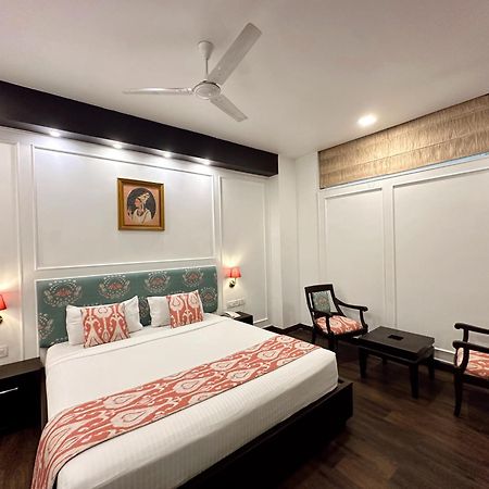 Hotel Atulyaa Taj Агра Экстерьер фото