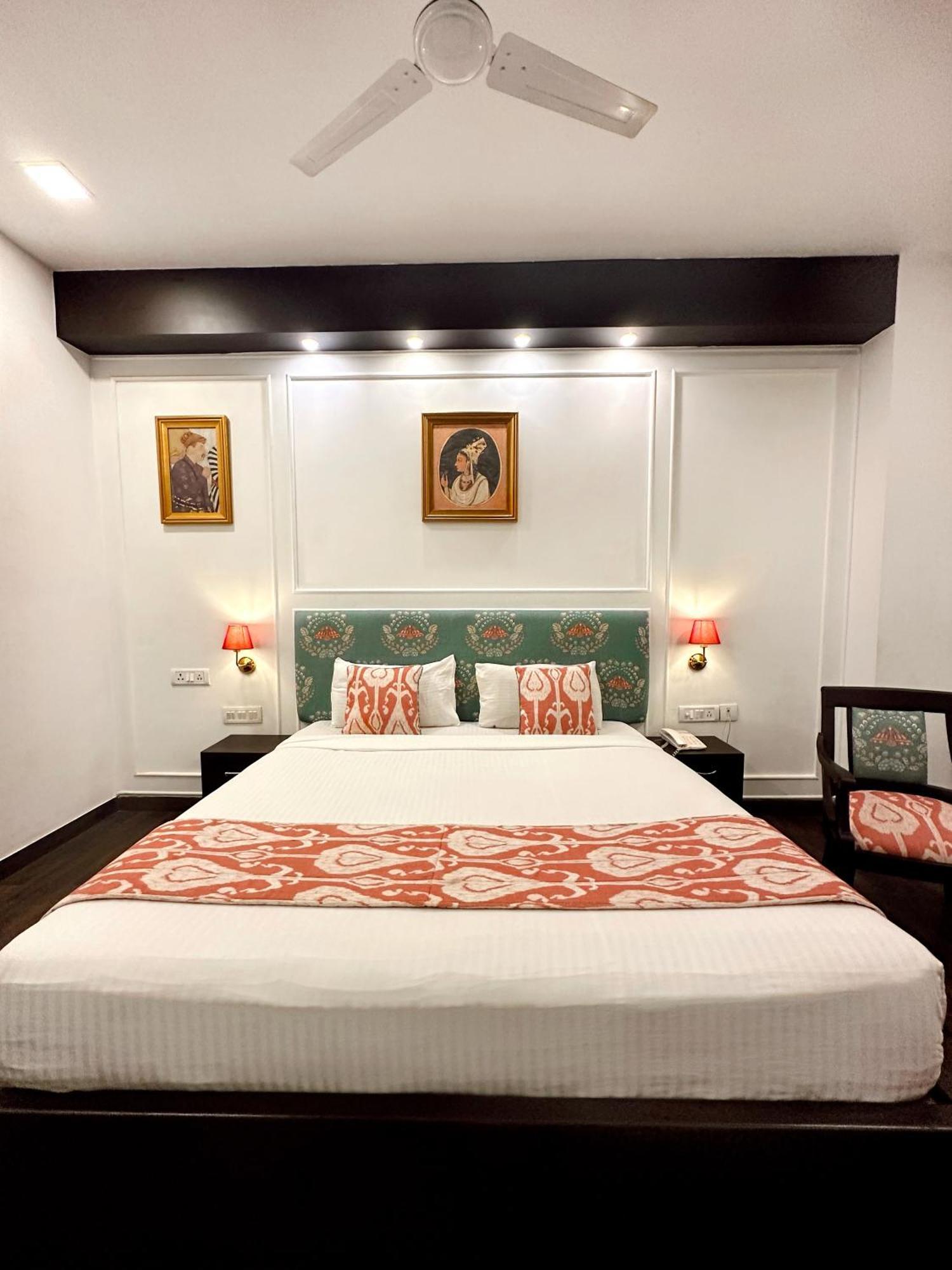 Hotel Atulyaa Taj Агра Экстерьер фото