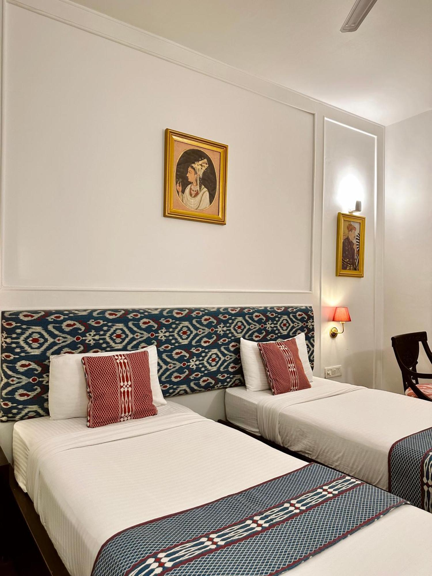 Hotel Atulyaa Taj Агра Экстерьер фото