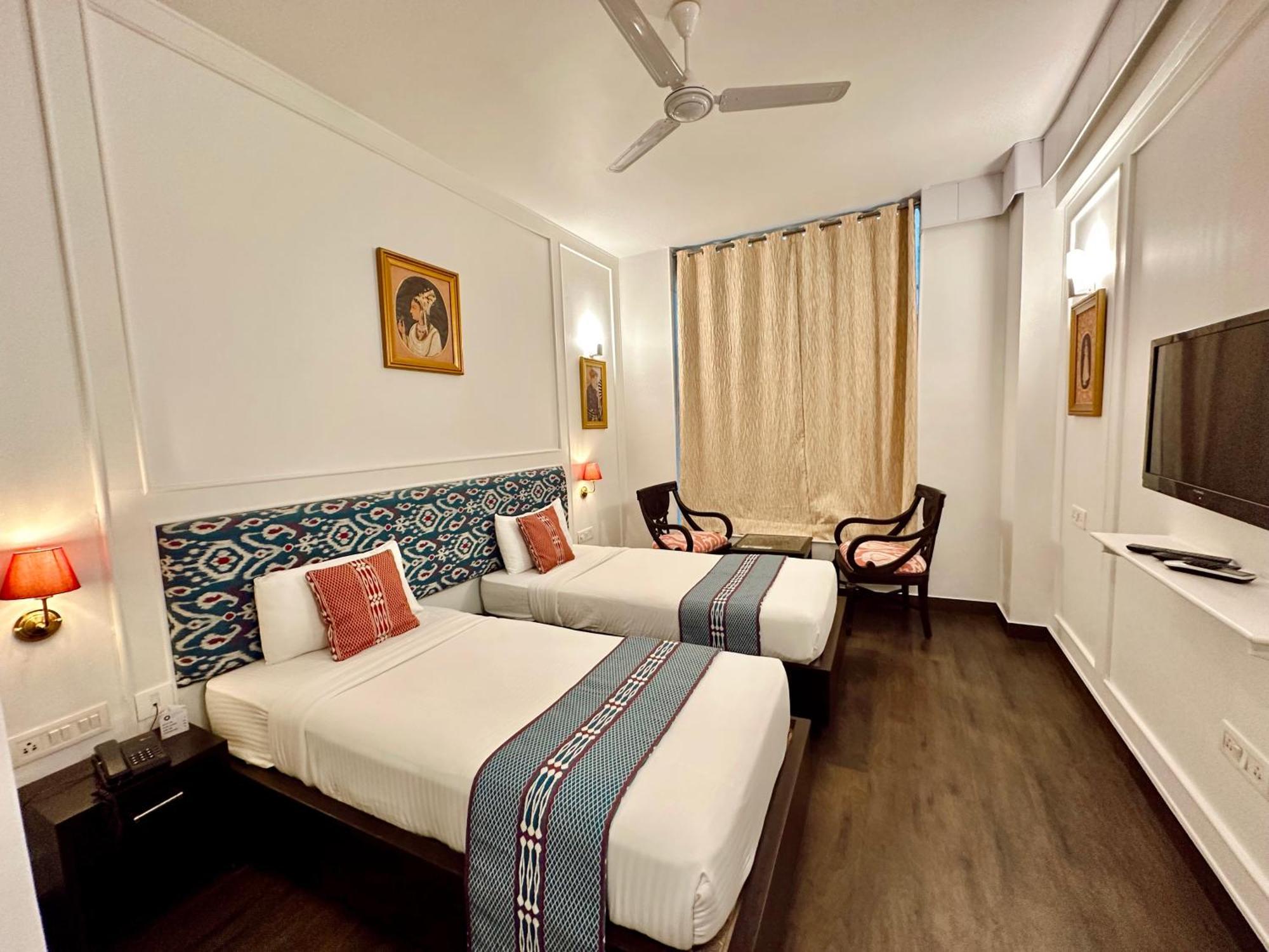 Hotel Atulyaa Taj Агра Экстерьер фото