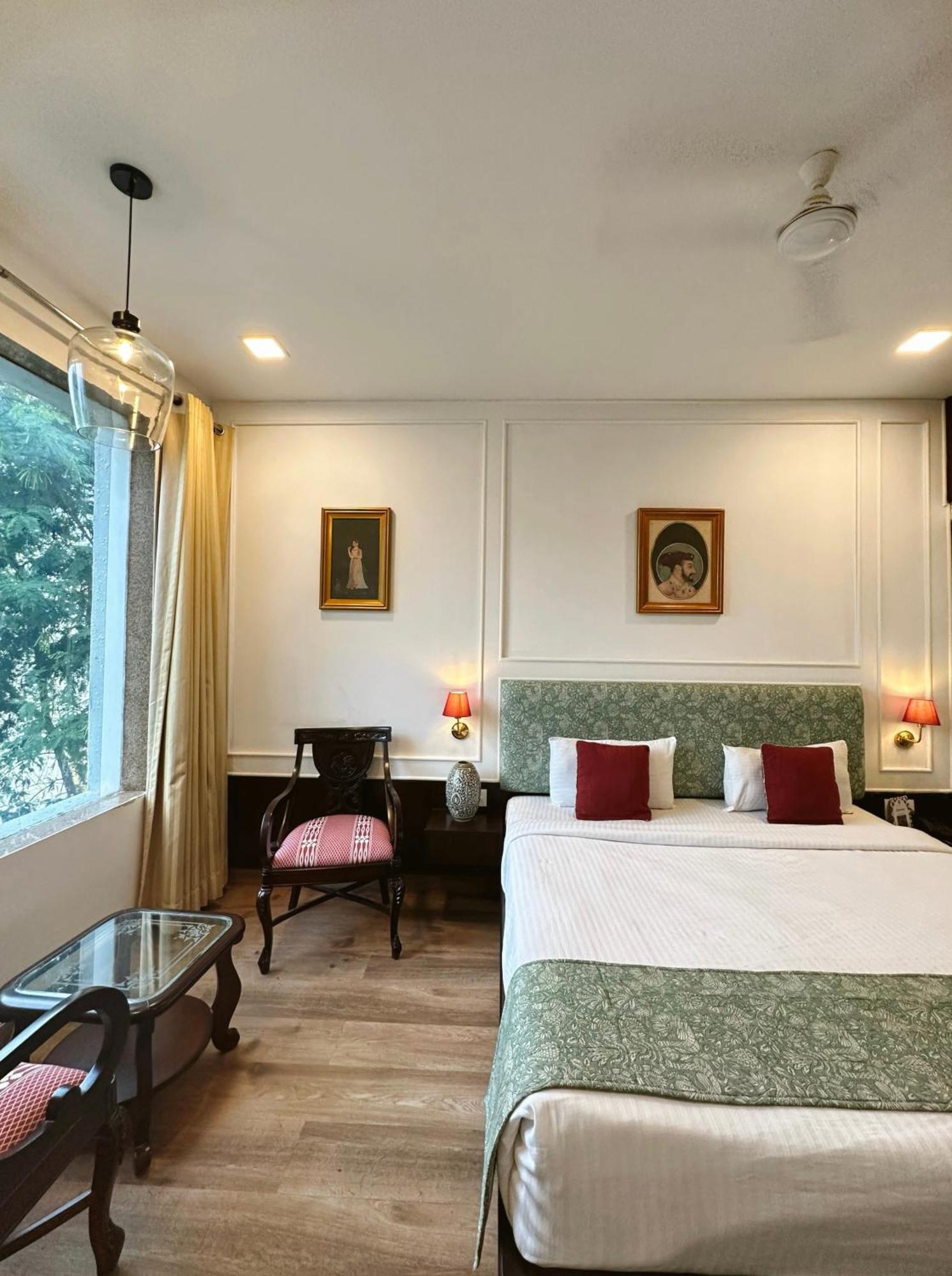 Hotel Atulyaa Taj Агра Экстерьер фото
