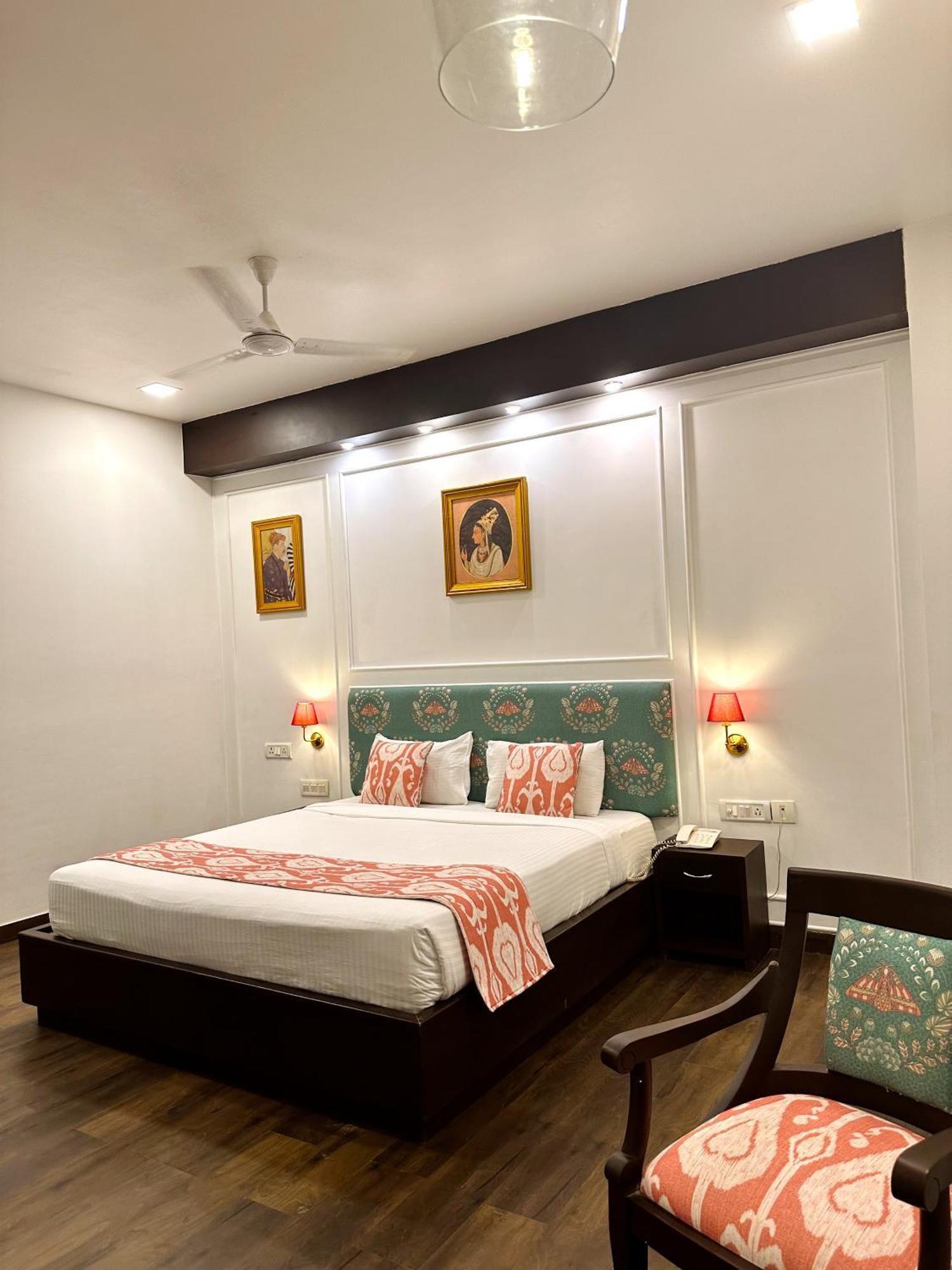 Hotel Atulyaa Taj Агра Экстерьер фото