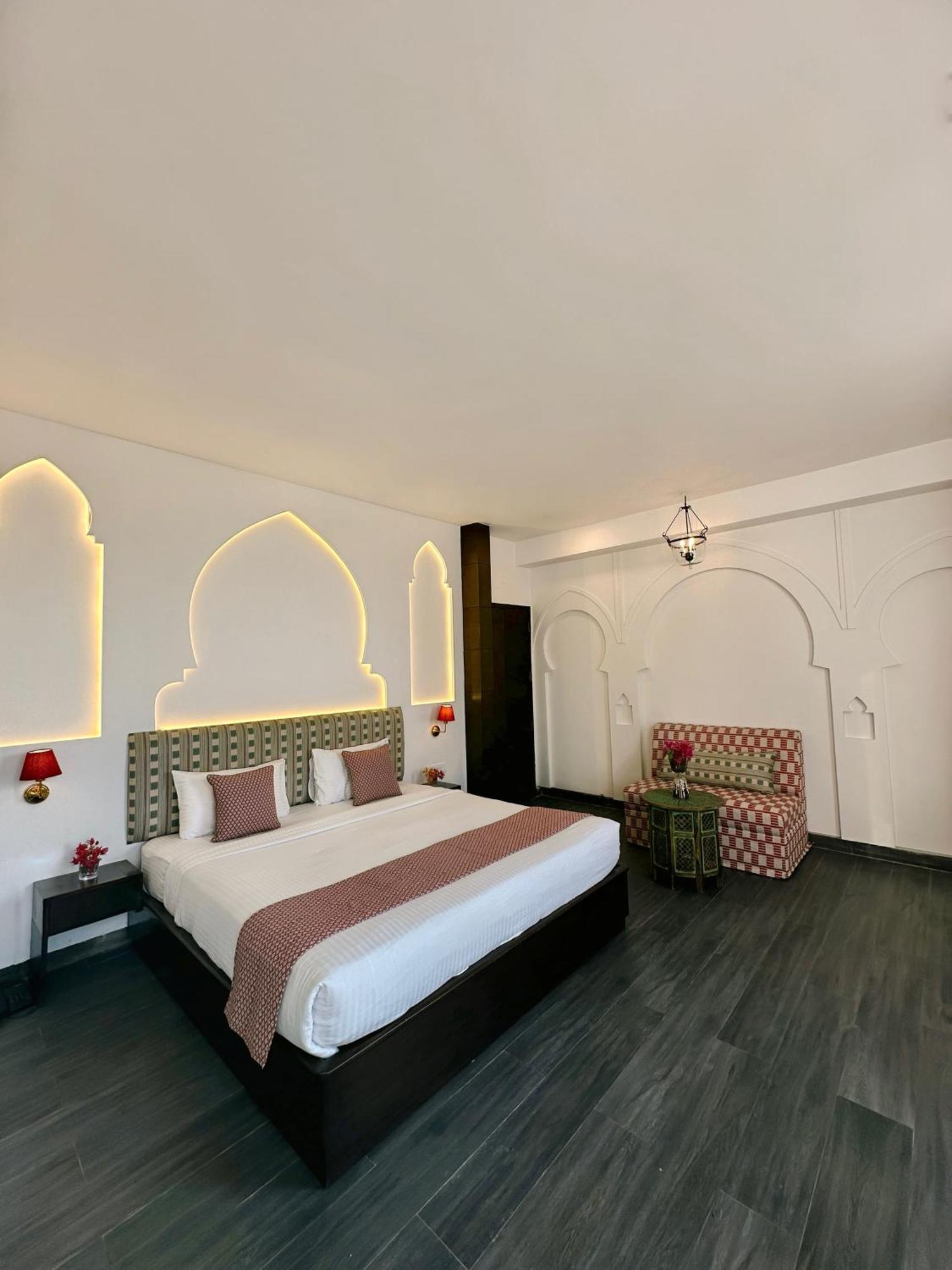 Hotel Atulyaa Taj Агра Экстерьер фото