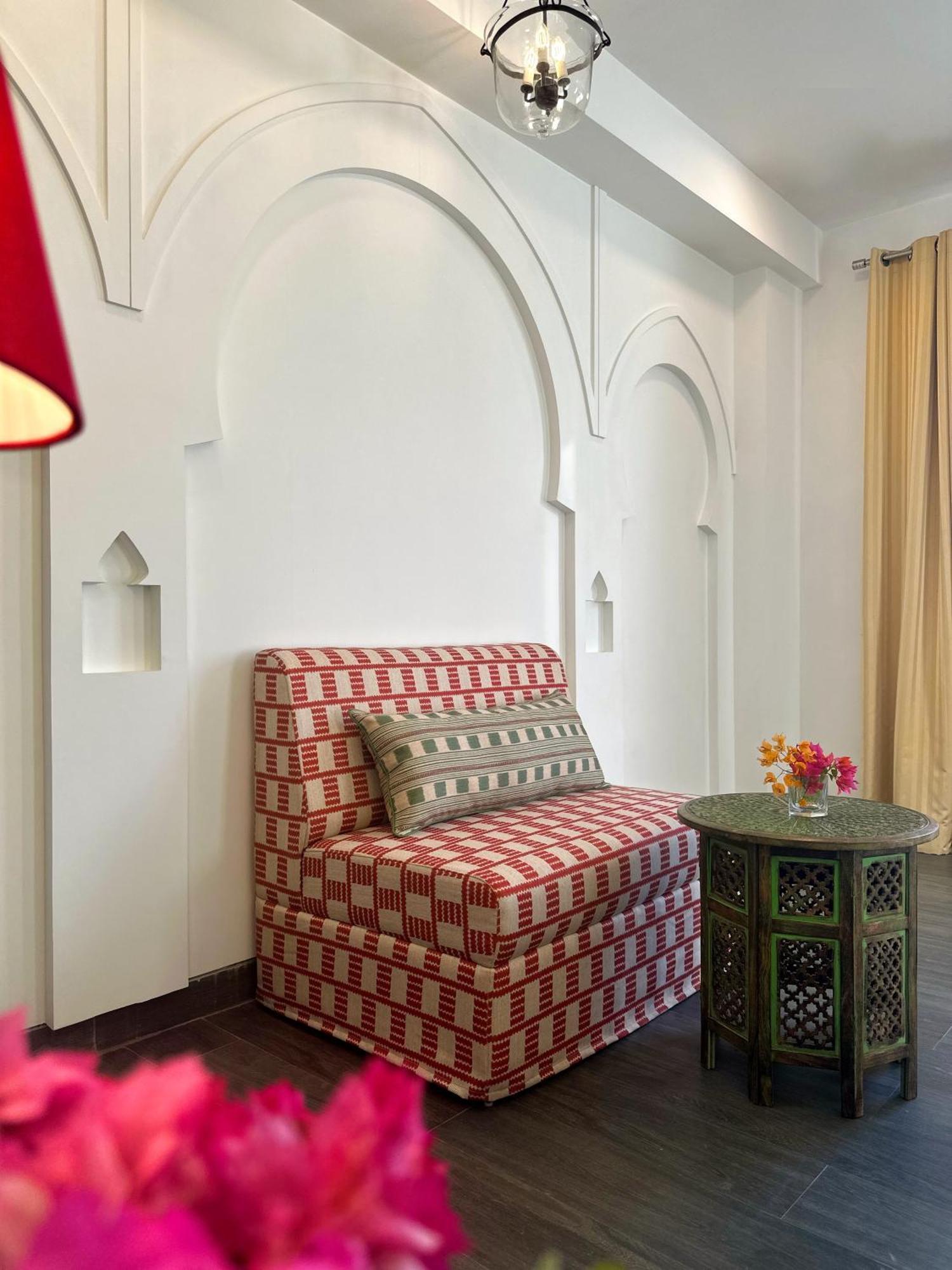 Hotel Atulyaa Taj Агра Экстерьер фото