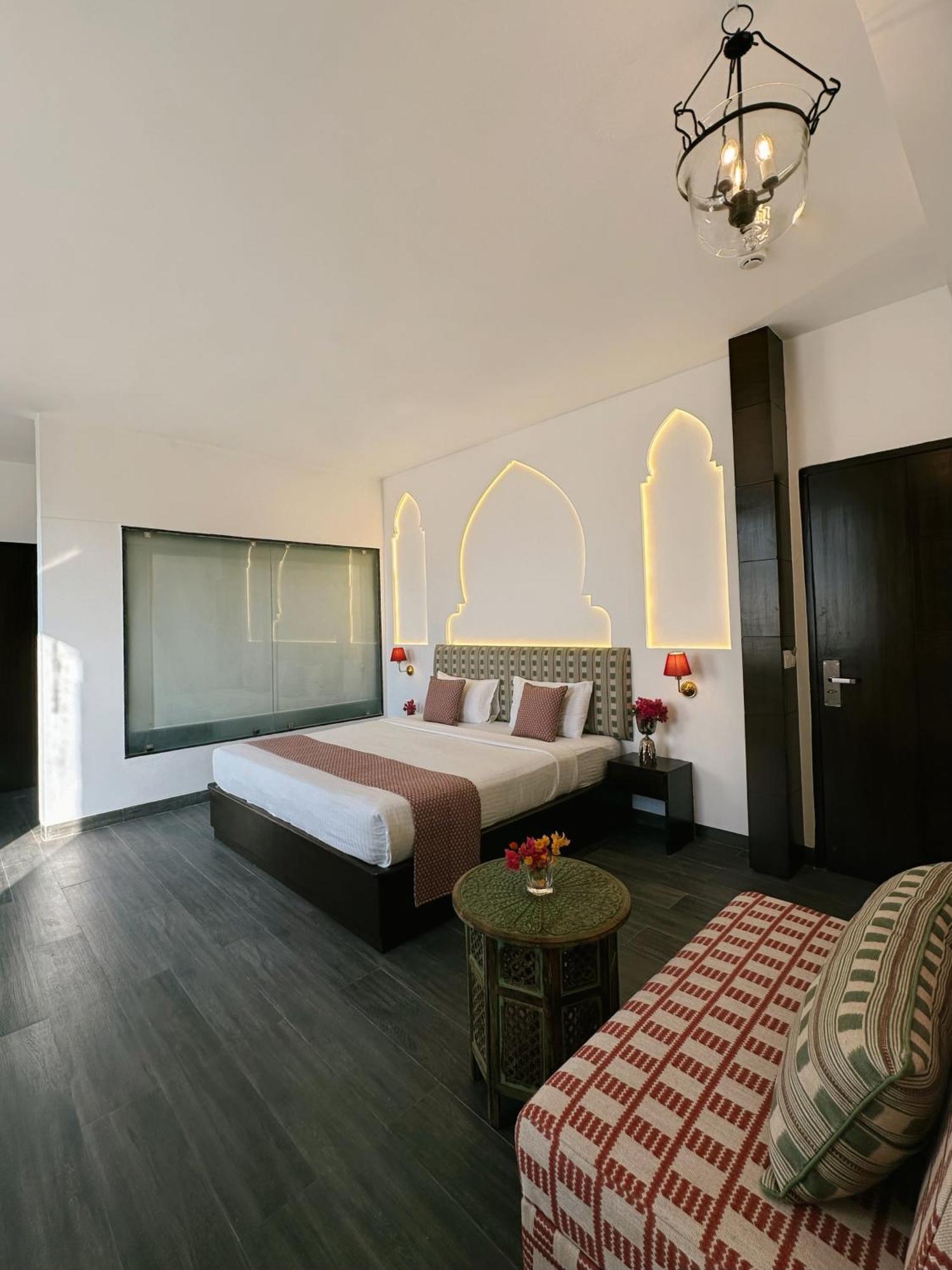 Hotel Atulyaa Taj Агра Экстерьер фото