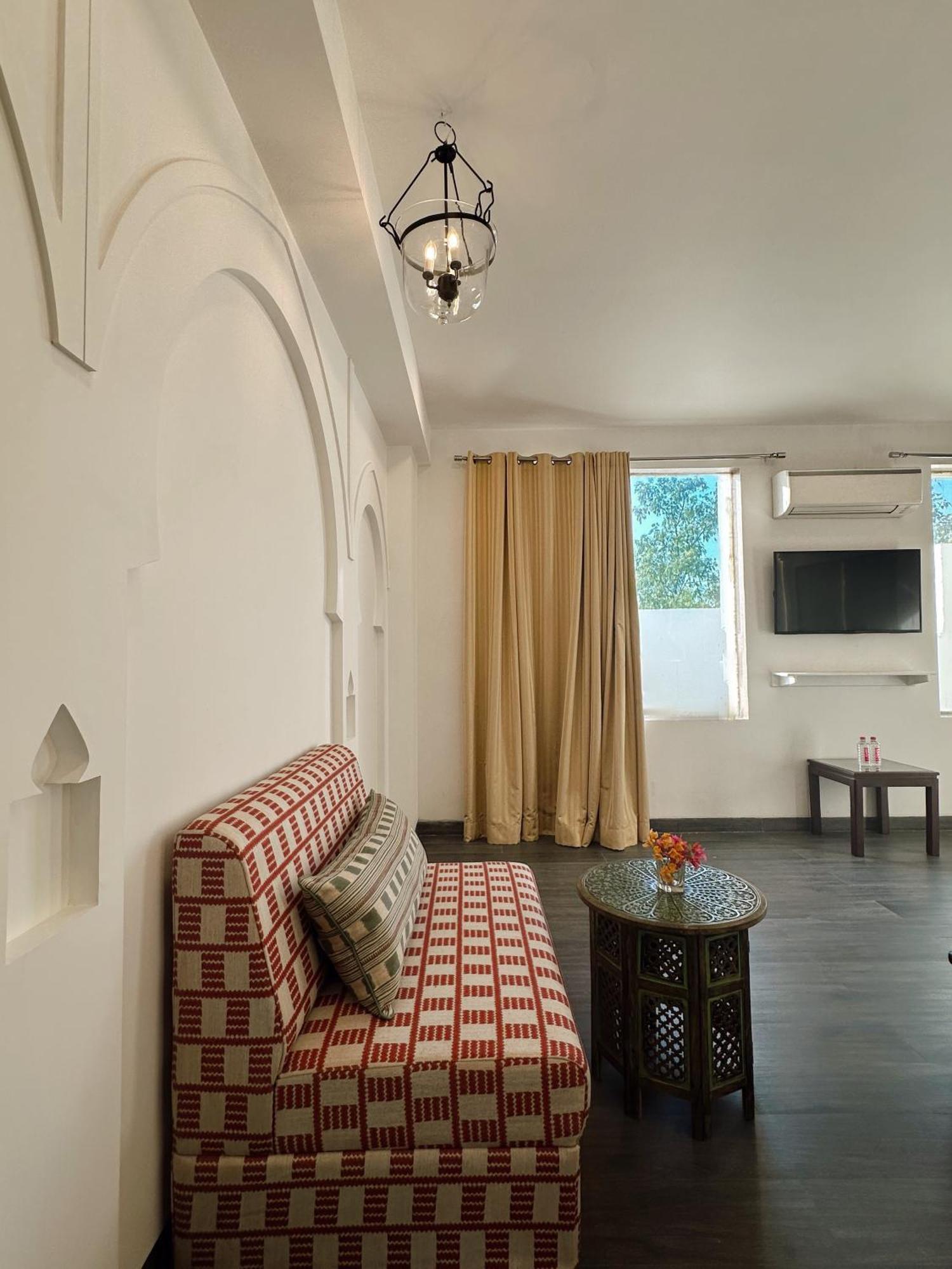 Hotel Atulyaa Taj Агра Экстерьер фото