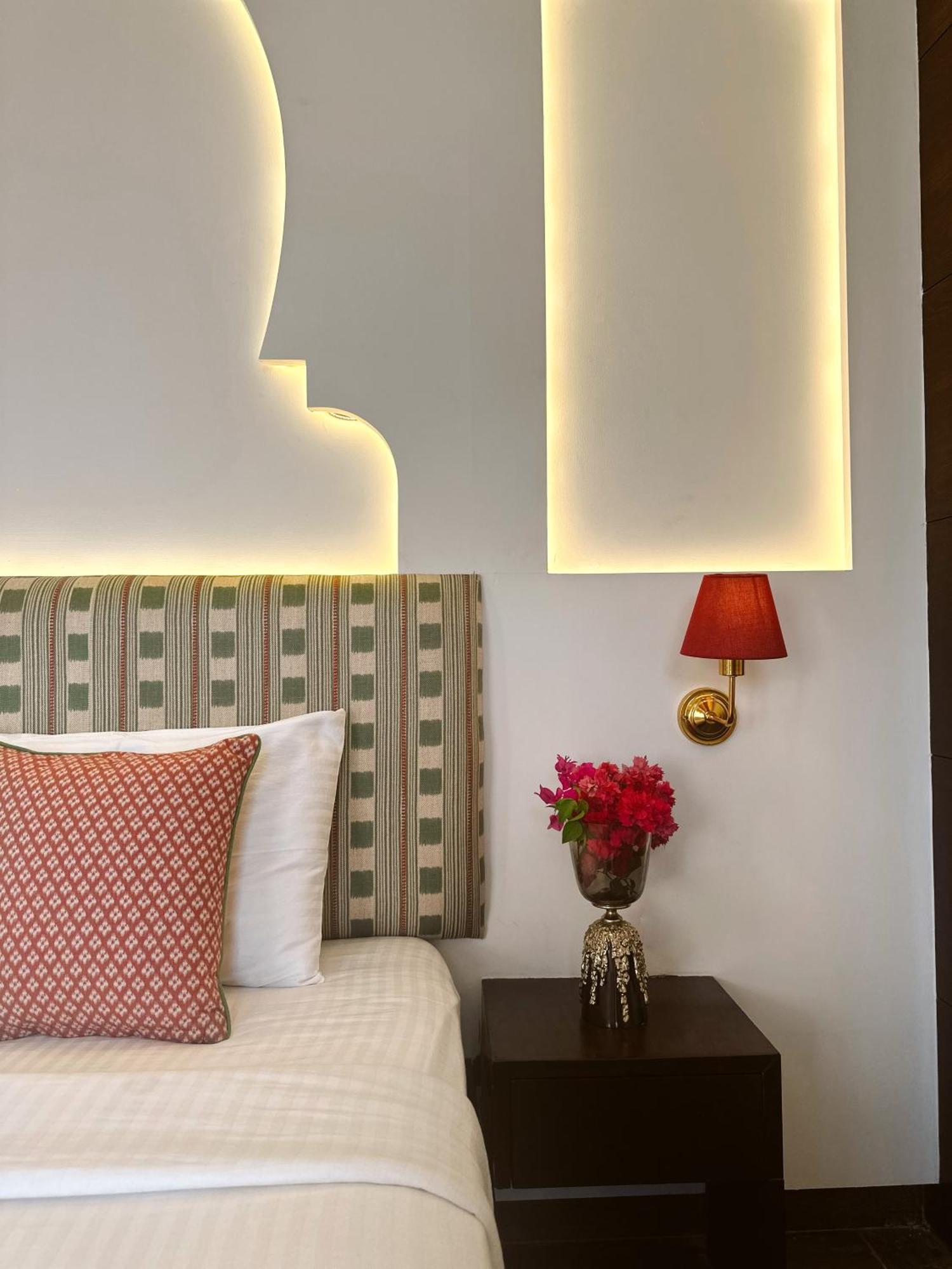 Hotel Atulyaa Taj Агра Экстерьер фото